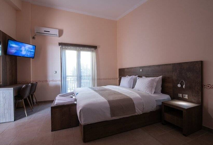 سوییت با چشم‌انداز دریا, Cyrenia Guesthouse