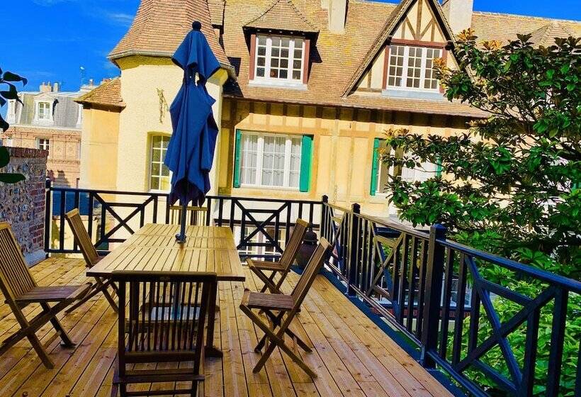 ガーデンビュースイート, Villa Castel Chambres D Hôtes B&b