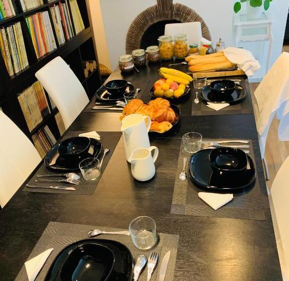 ガーデンビュースイート, Villa Castel Chambres D Hôtes B&b