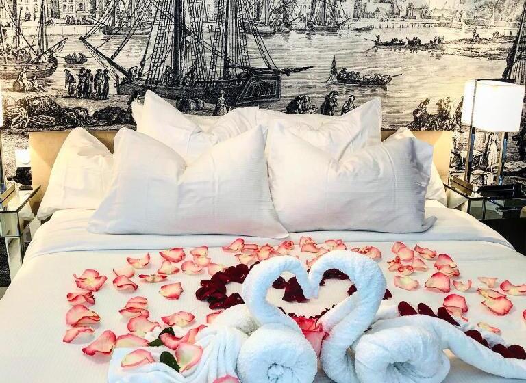 ガーデンビュースイート, Villa Castel Chambres D Hôtes B&b