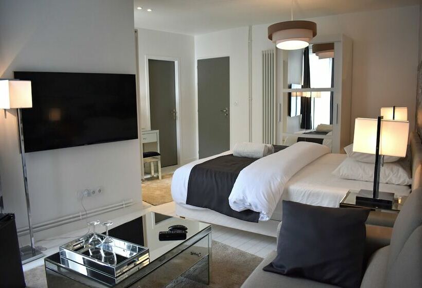 ガーデンビュースイート, Villa Castel Chambres D Hôtes B&b