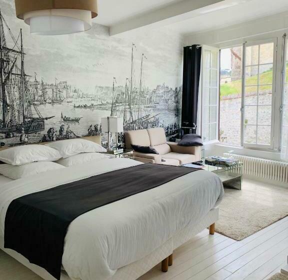ガーデンビュースイート, Villa Castel Chambres D Hôtes B&b