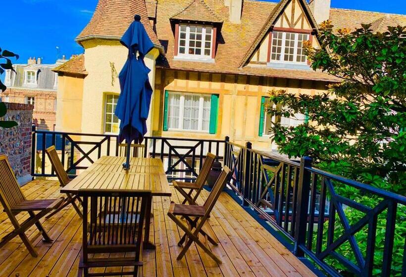 ガーデンビュースイート, Villa Castel Chambres D Hôtes B&b
