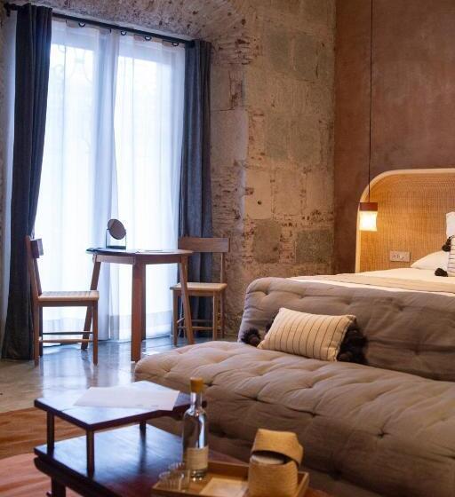 سوییت, Casa Antonieta