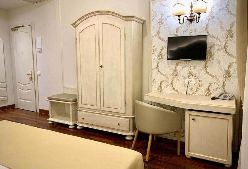 Chambre Standard avec Balcon, Albergo Gardesana