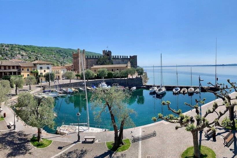 اتاق پنت هاوس, Albergo Gardesana