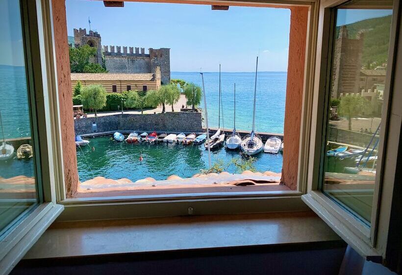 اتاق پنت هاوس, Albergo Gardesana