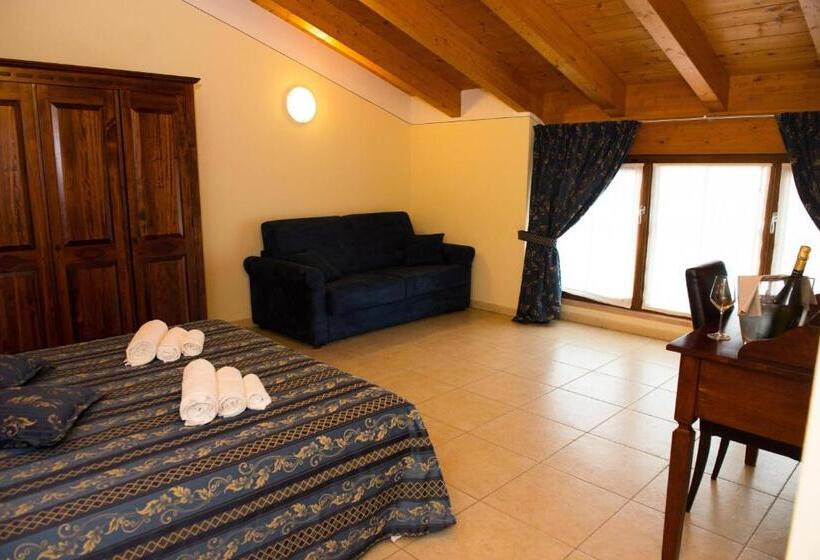 اتاق خانوادگی, B&b Le Murette