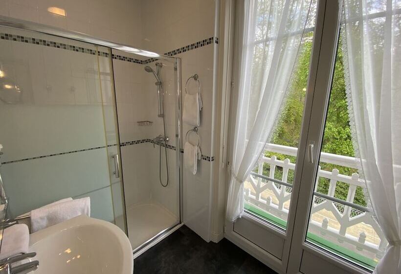 اتاق لوکس, Brit Hotel & Spa Le Roc Au Chien