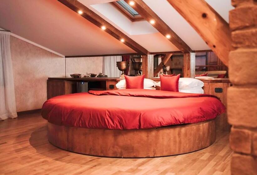 Deluxe Suite King Bed, Garden Wellness Hotel S