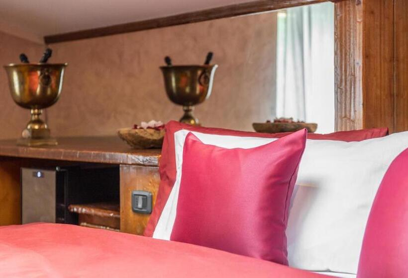 Deluxe Suite King Bed, Garden Wellness Hotel S