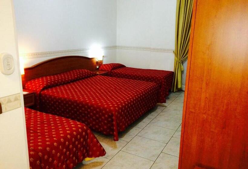 Classic Quadruple Occupancy Room, Grand Hotel Stella Maris Italia