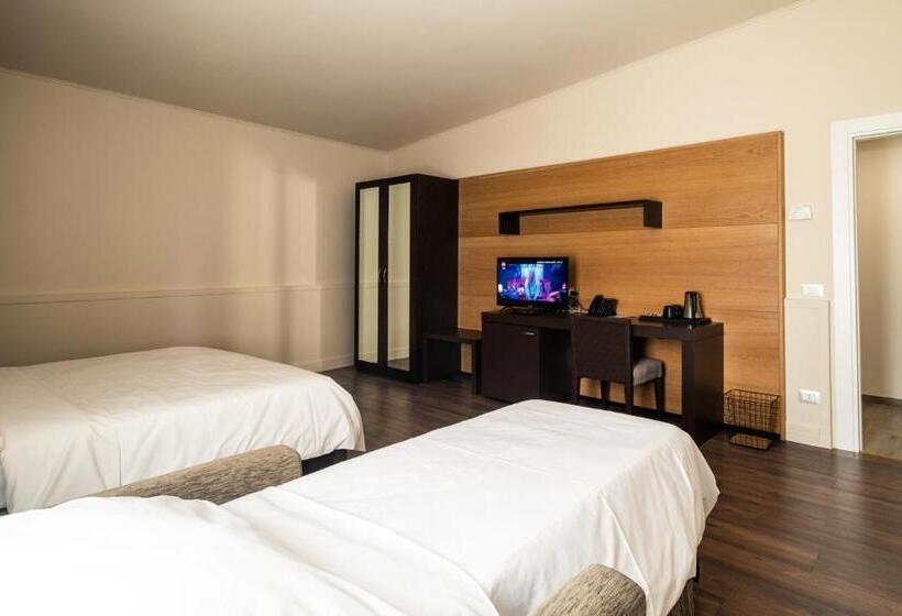 Economy Triple Room, San Nicola
