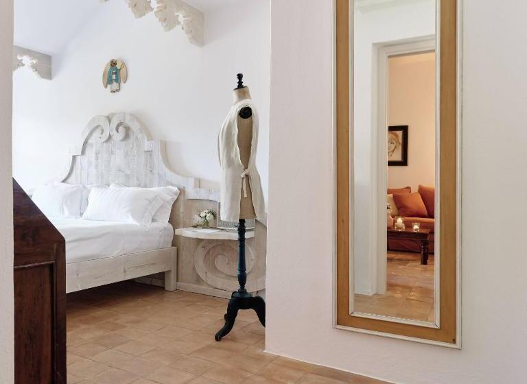 سوییت لوکس, Santavenere