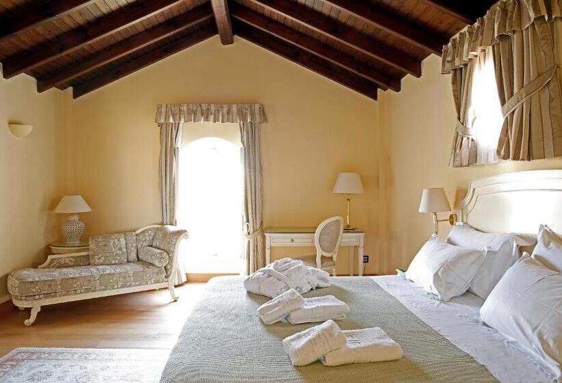 Suite with Views, Siora Vittoria Boutique