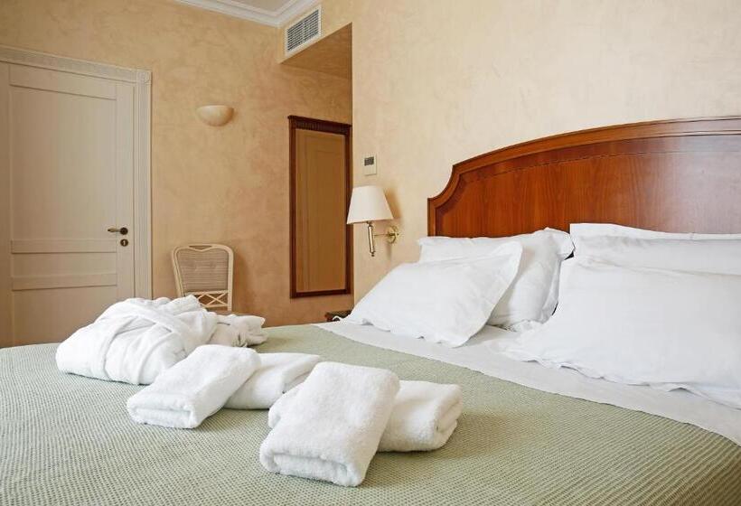 Executive Room, Siora Vittoria Boutique