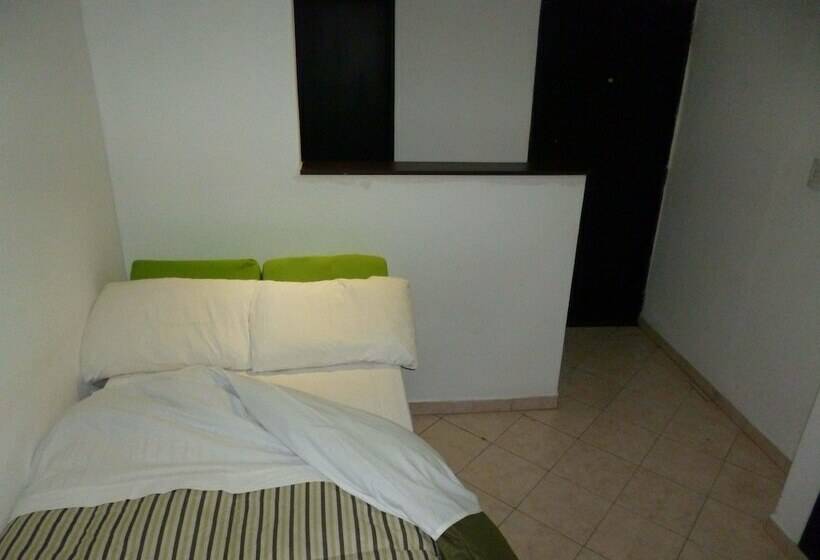 Economy Studio, Apart Urbanus