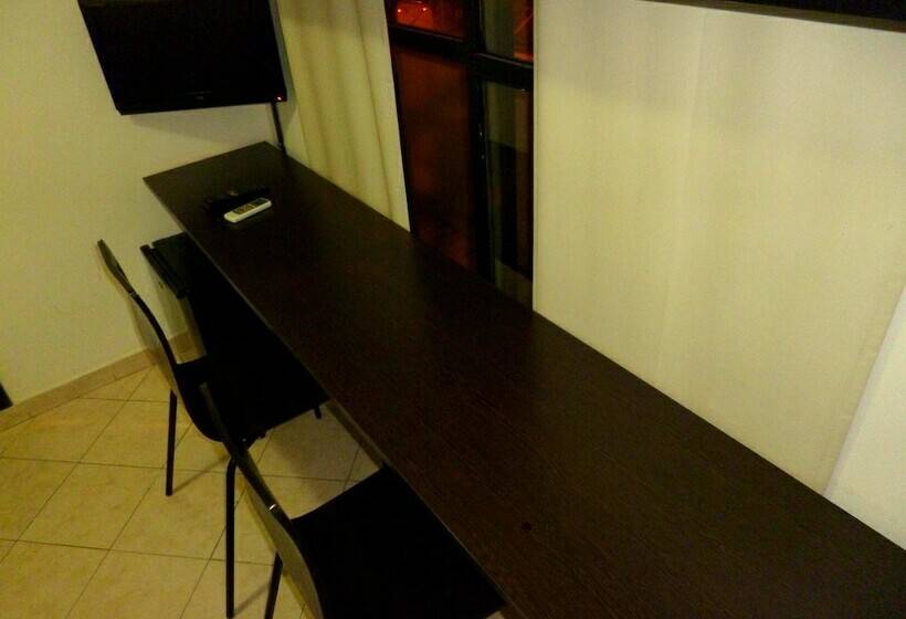 Economy Studio, Apart Urbanus