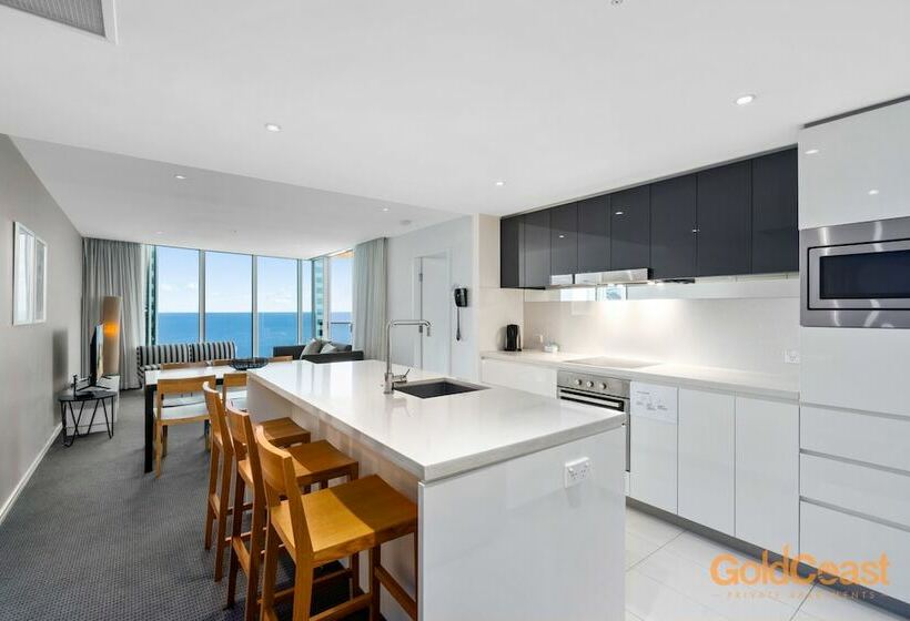 1 Bedroom Penthouse Apartment, Gold Coast Private Apartments