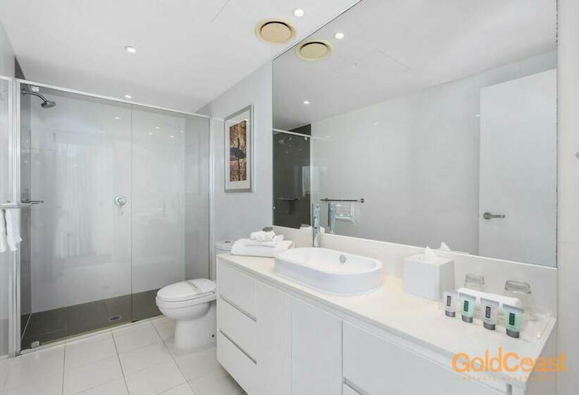1 Bedroom Penthouse Apartment, Gold Coast Private Apartments