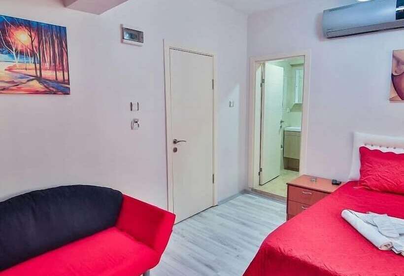 اتاق استاندارد سه نفره, Sesamos Pansiyon