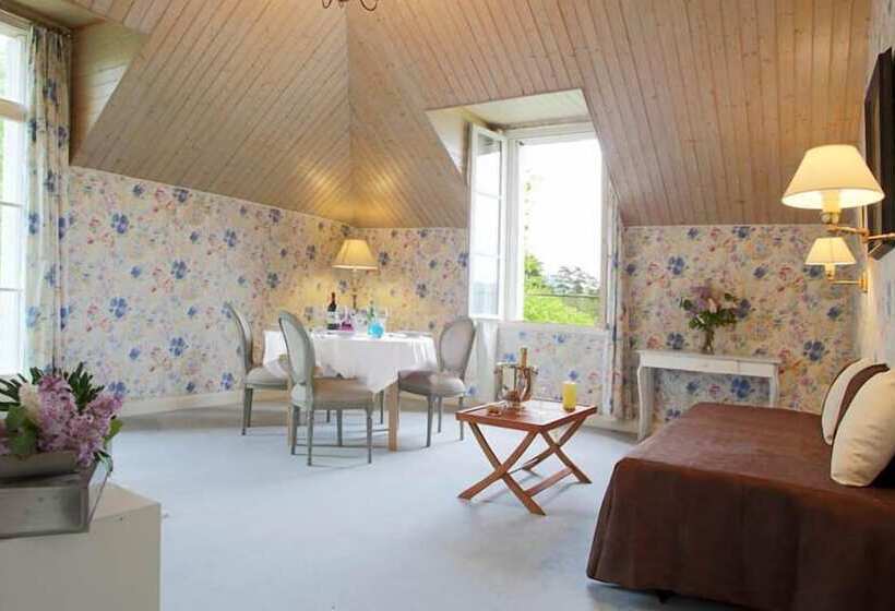 2 Bedroom Premium Apartment, Château De Puy Robert