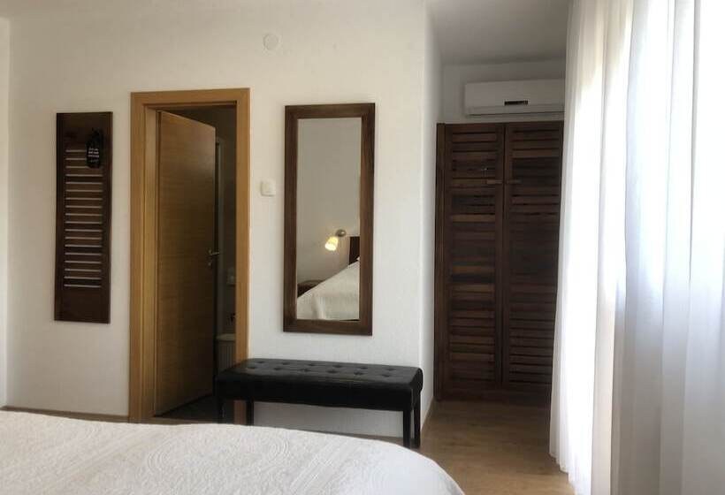 اتاق استاندارد با چشم‌انداز کوهستان, Plitvice Miric Inn