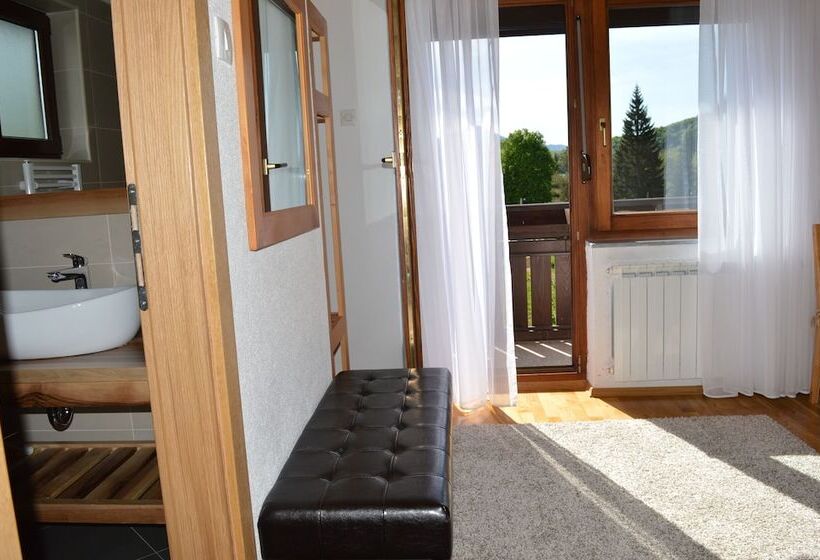 اتاق استاندارد با چشم‌انداز کوهستان, Plitvice Miric Inn