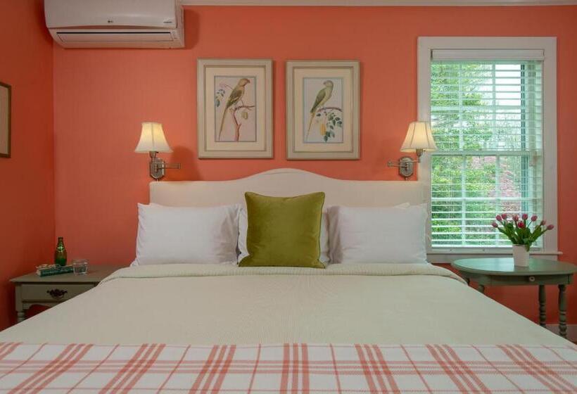 اتاق استاندارد با تخت بزرگ, Village Inn