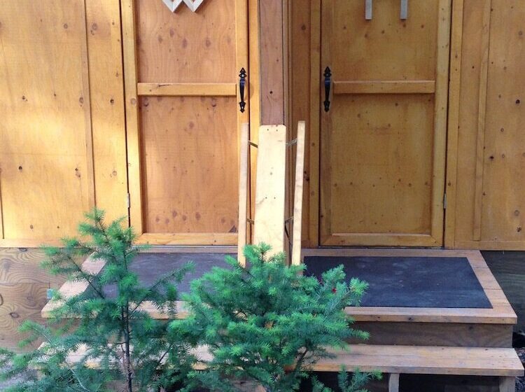 چادر با خدمات رفاهی استاندارد, Yd Guest Ranch