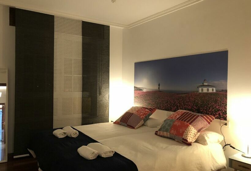 3 Bedroom Premium Apartment, O Faro Apartments
