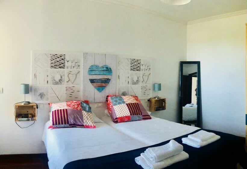 3 Bedroom Premium Apartment, O Faro Apartments