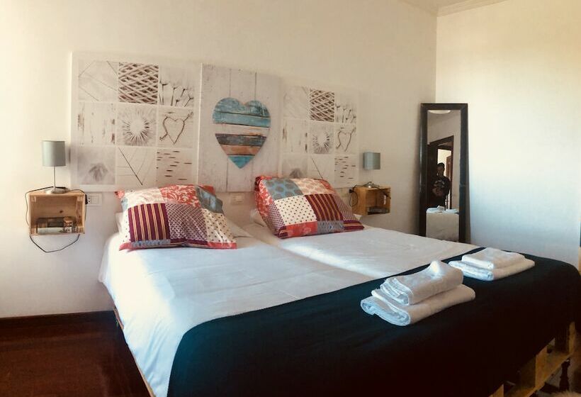 3 Bedroom Premium Apartment, O Faro Apartments