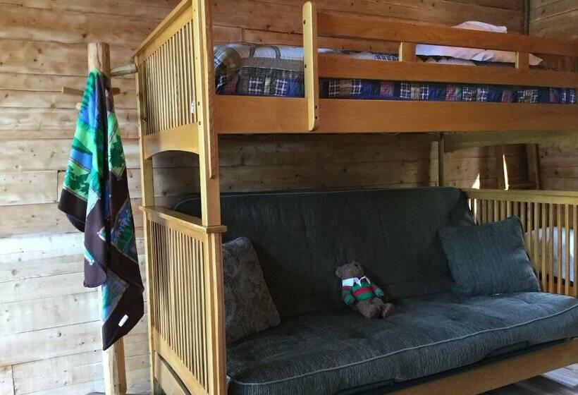 کابین, Renfro S Lakeside Retreat   Cabin S And R.v. Park