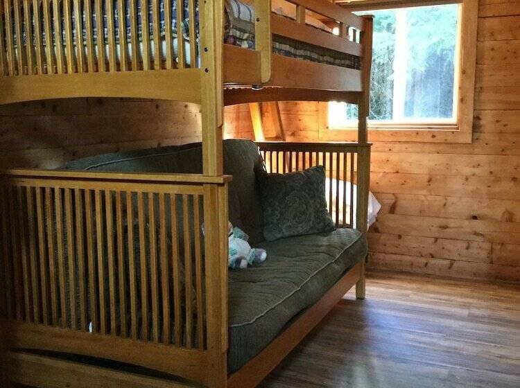 کابین, Renfro S Lakeside Retreat   Cabin S And R.v. Park