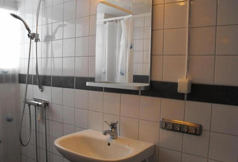 اتاق خانوادگی, Gamla Bryggeriets B&b
