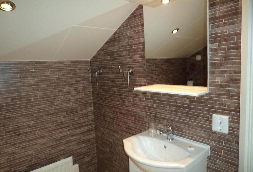اتاق لوکس, Gamla Bryggeriets B&b