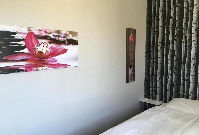 اتاق پایه با سرویس بهداشتی مشترک, Gamla Bryggeriets B&b