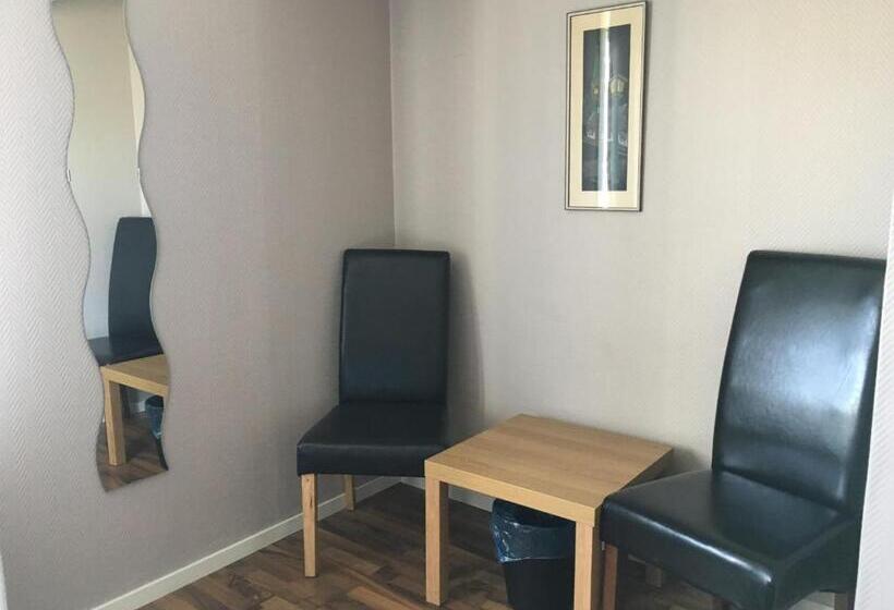 اتاق اکونومی با حمام مشترک, Gamla Bryggeriets B&b