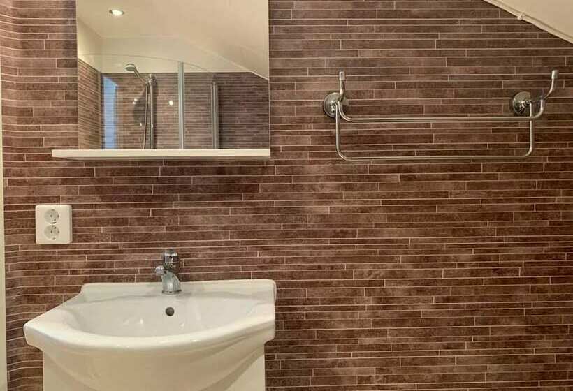 اتاق لوکس, Gamla Bryggeriets B&b
