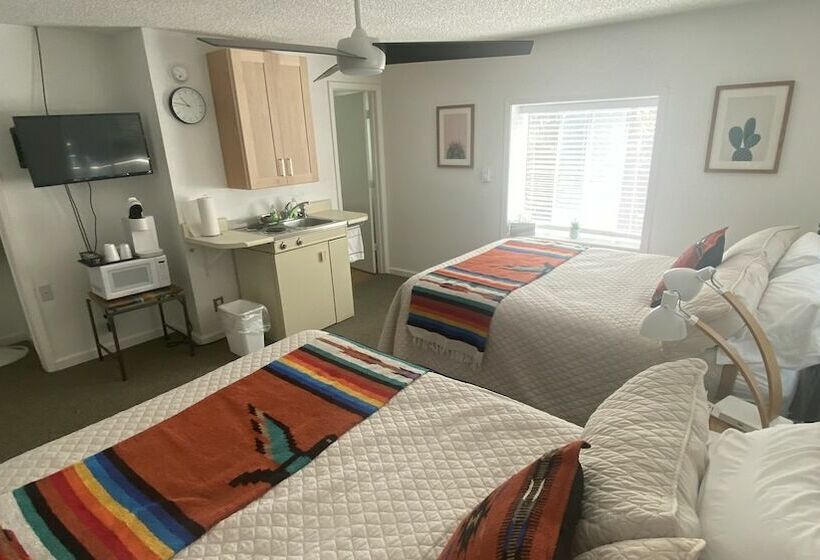 اتاق استاندارد با 2 تخت دوبل, Summit Inn