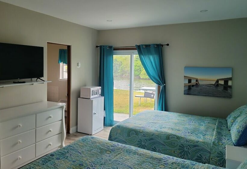 اتاق استاندارد با 2 تخت دوبل, Riverside Motel And Marina Manistee