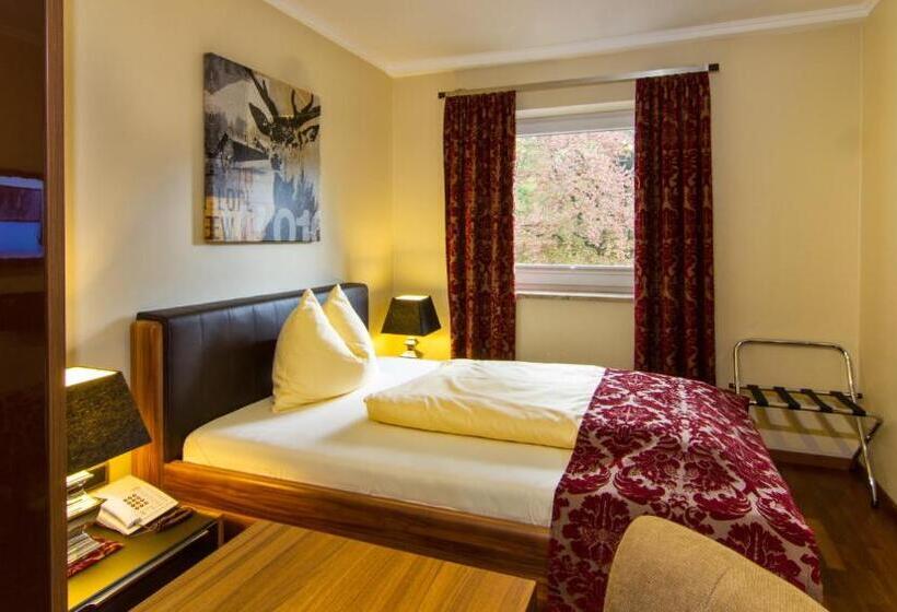 اتاق اکونومی یک تخته, Boutique Hotel Bayerischer Hof