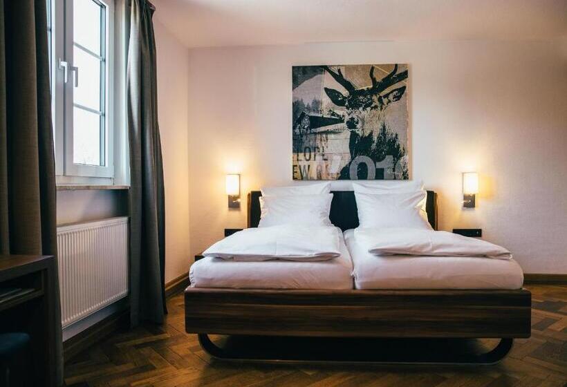 Chambre Affaires, Bayerischer Hof