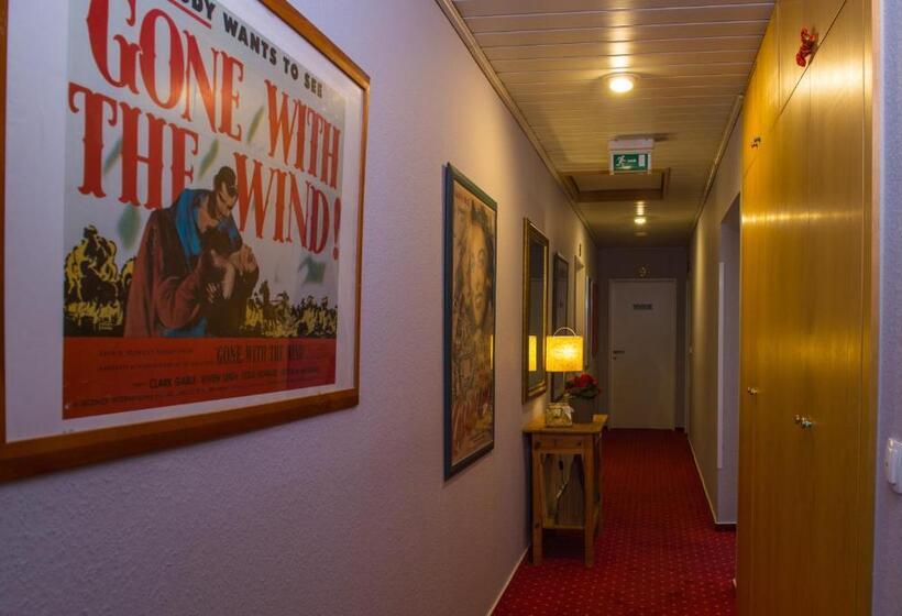 اتاق استاندارد, Garni Am Eckernweg
