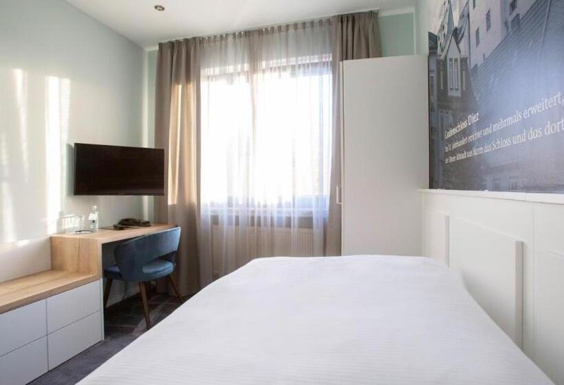 Superior Room, Huss Limburg