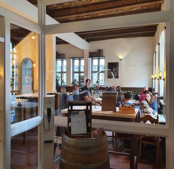 اتاق استاندارد, Ritter St. Georg