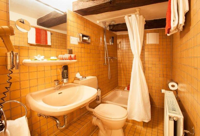 اتاق استاندارد, Ritter St. Georg