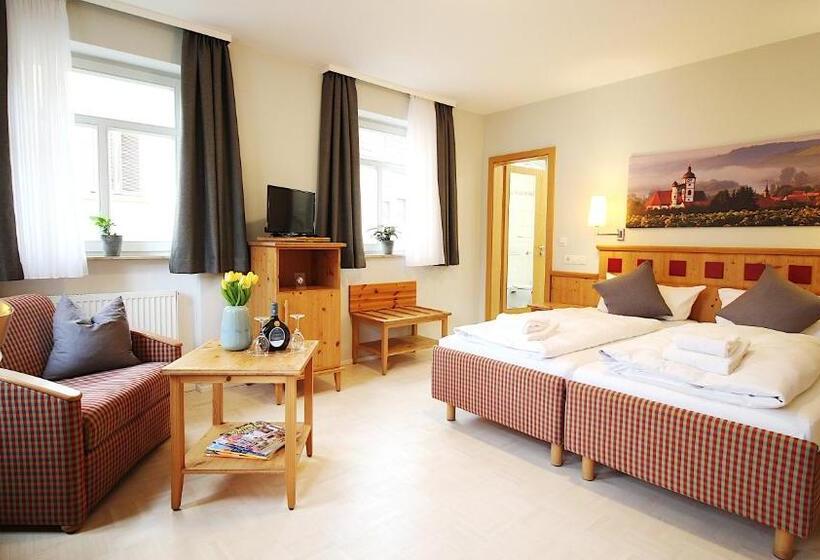 اتاق لوکس خانوادگی, Aparthotel Alte Schmiede Dettelbach