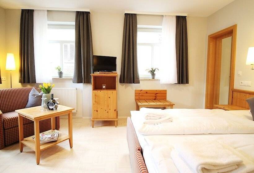 اتاق خانوادگی, Aparthotel Alte Schmiede Dettelbach